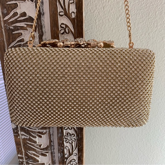 Gold rhinestone and satin evening clutch - Picture 5 of 7